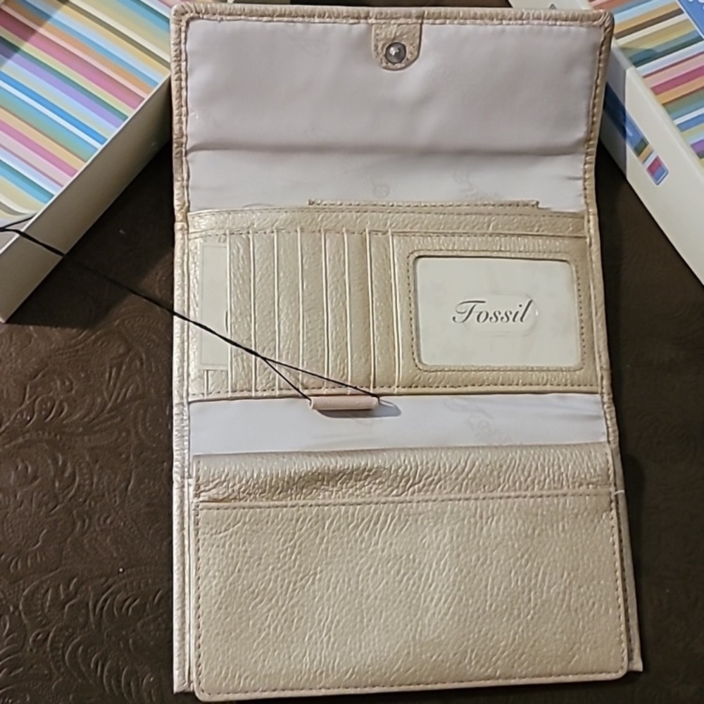 Fossil Vintage Pop Stitch Gold Clutch/Wallet NEW WITH TAGS - Picture 7 of 11